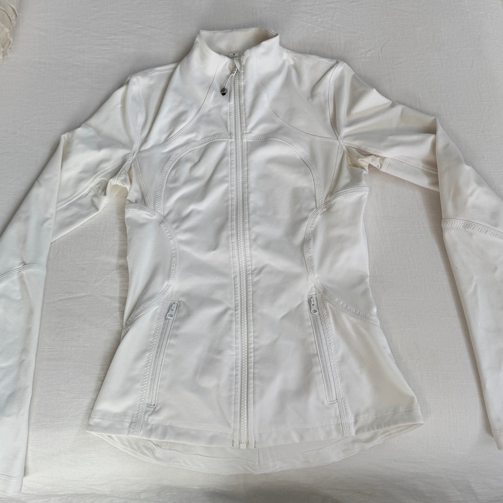 Lululemon size 6 zip up - worn 2x. Perfect condition.